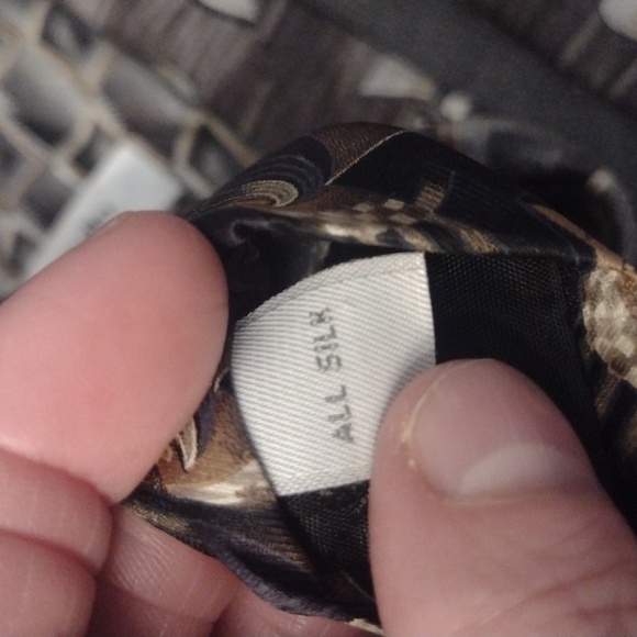 Three Pierre Cardin ties for Men. - Picture 10 of 14